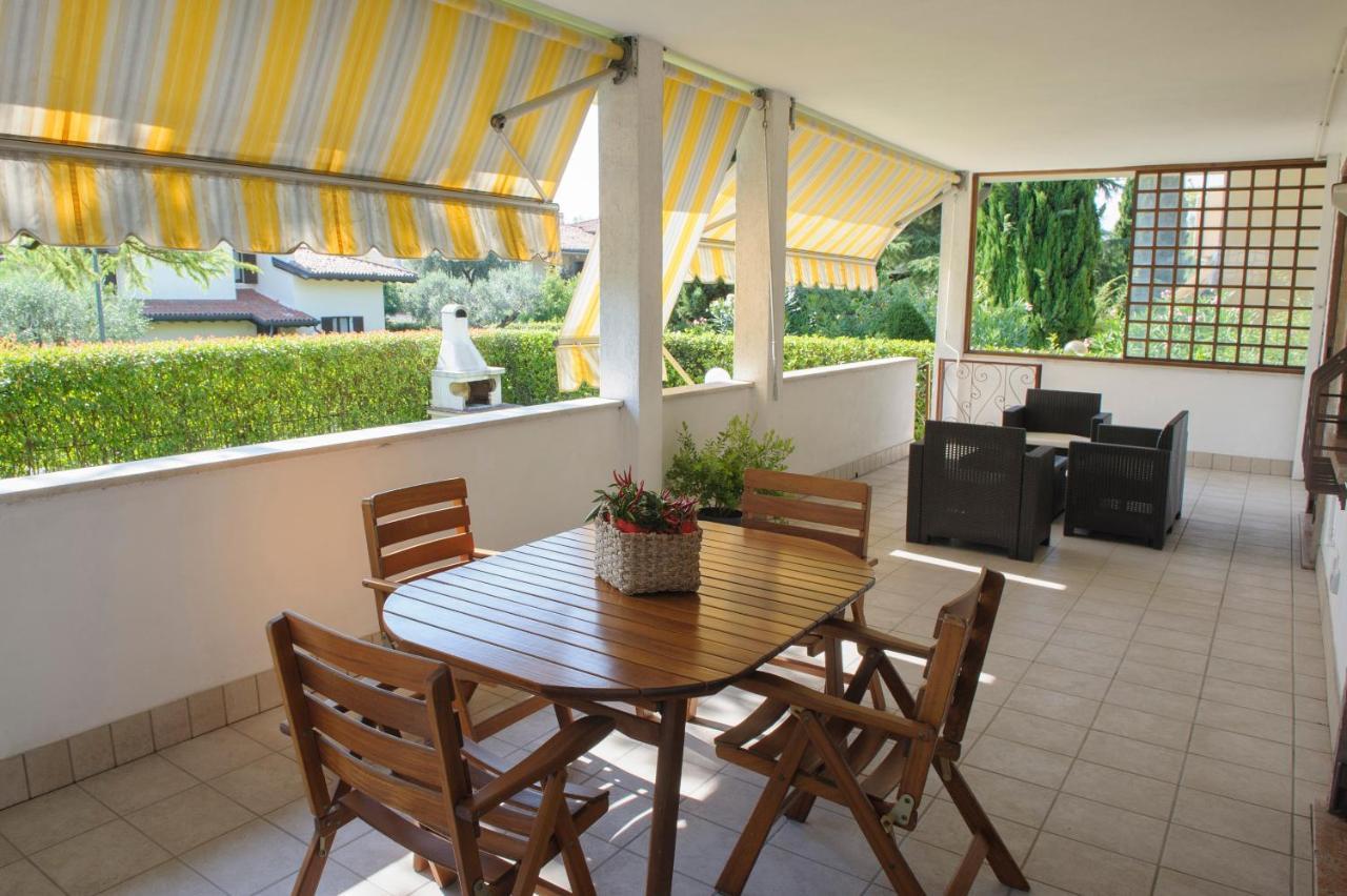 Apartamento Casa Betty Peschiera del Garda Exterior foto